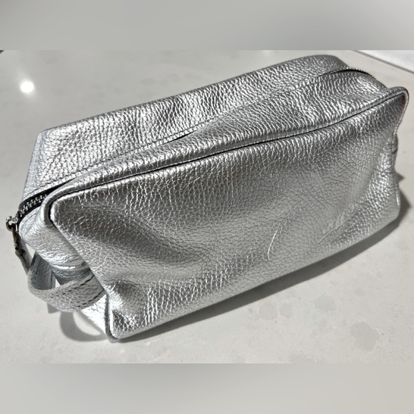 Jeff’s Barbershop 💈 Leather Dopp Kit Bag - Picture 3 of 10